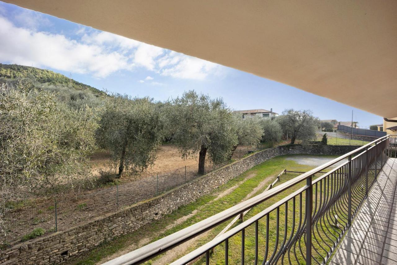 Messalina Agriturismo La Scuderia Molino Nuovo  Bagian luar foto