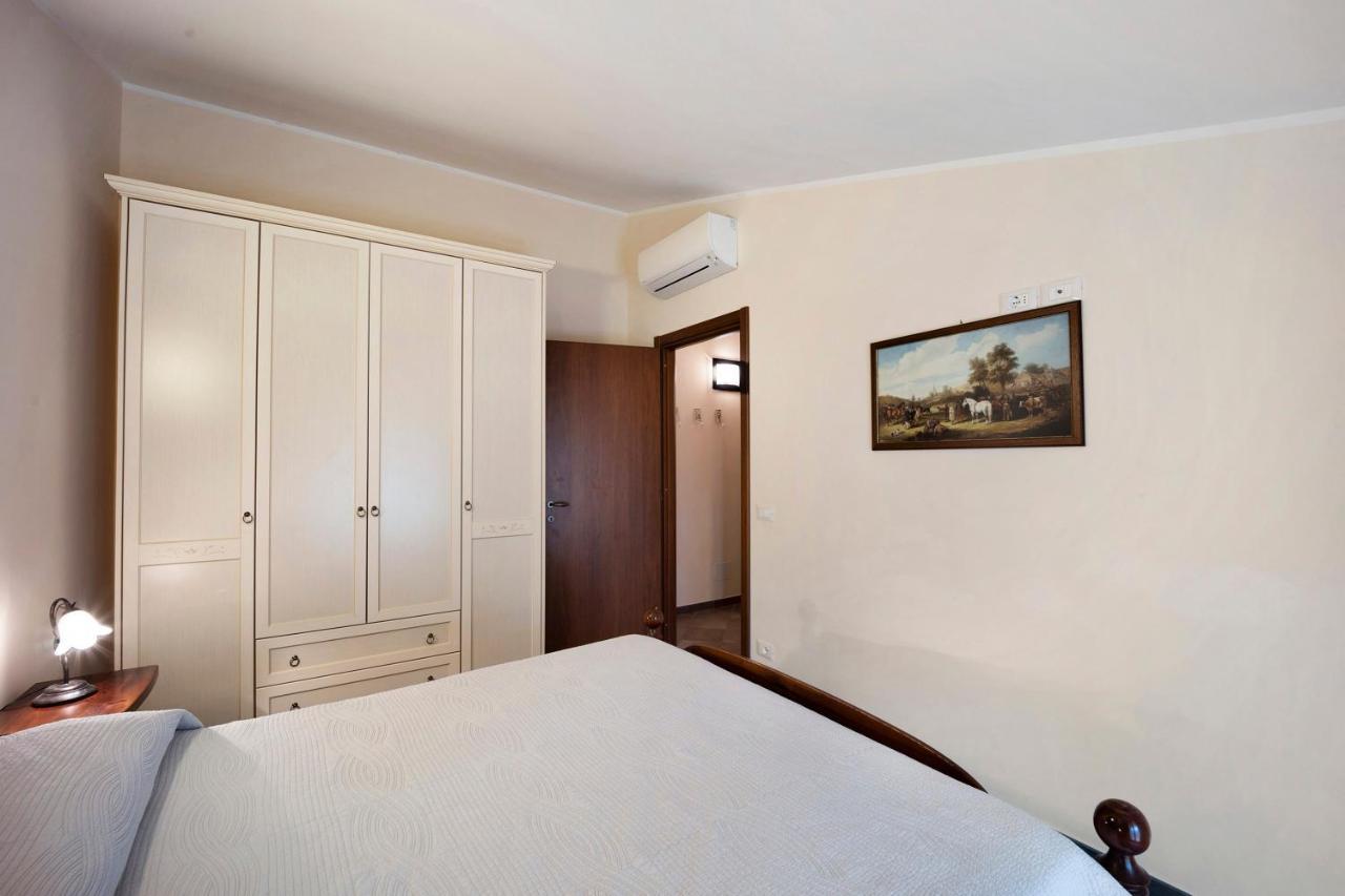 Messalina Agriturismo La Scuderia Molino Nuovo  Bagian luar foto